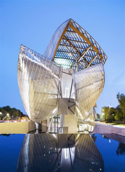 fondation louis vuitton museum paris